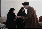 دیدار نماینده ولی فقیه در بنیاد شهید با خانواده شهید جنگ رمضان «محمد رشیدی فرهاد»