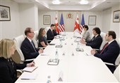دیپلماسی لرزان در گرجستان؛ فرستاده واشنگتن در میان دولت و مخالفان