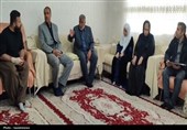 دیدار فرمانده سپاه کردستان با خانواده‌های شهدای جنگ رمضان مریوان+فیلم