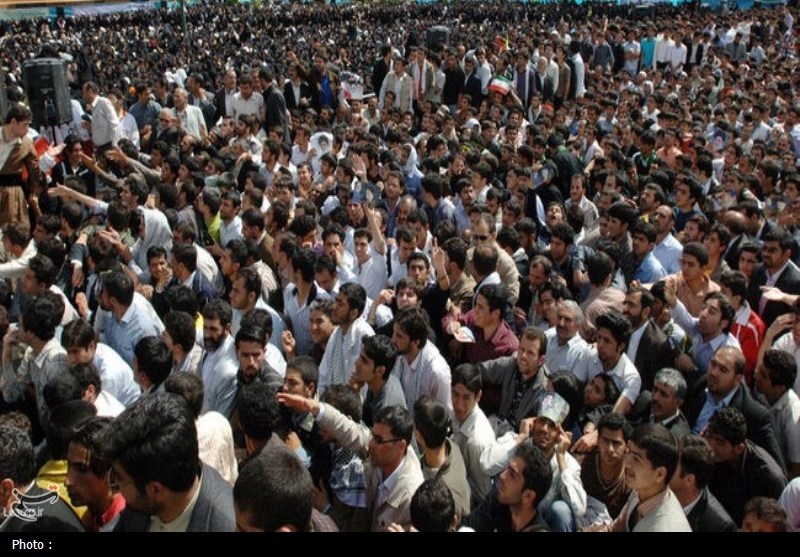«22 گولان»؛ روزی که کردستان رنگ وحدت گرفت+تصاویر اخبار سنندج , اخبار استان کردستان , رهبر انقلاب , رهبر کشوردوست , پایگاه اطلاعرسانی دفتر مقام معظم رهبری , رئیس دفتر مقام معظم رهبری , بعثه مقام معظم رهبری , انقلاب اسلامی ,