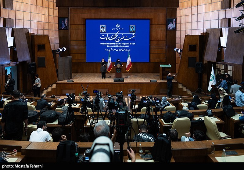 نشست خبری«فاطمه مهاجرانی» سخنگو ی دولت