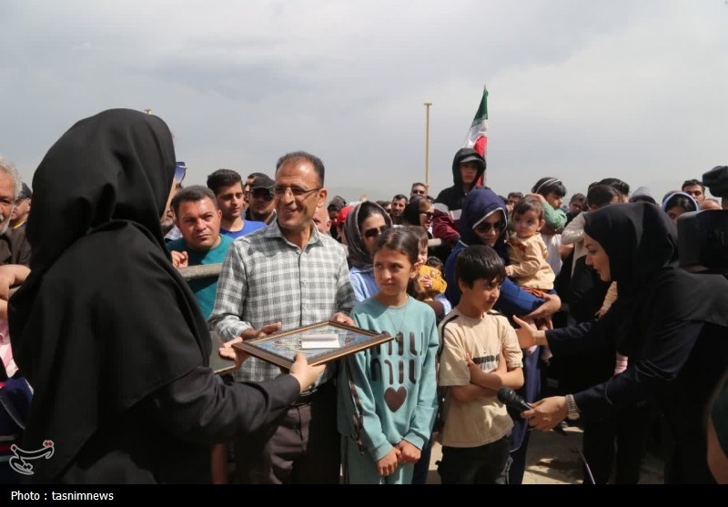 اخبار سنندج , استان کردستان , اخبار استان کردستان , رهبر انقلاب , رهبر کشوردوست , 