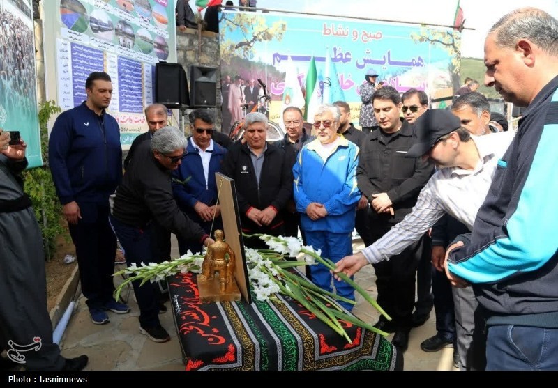 اخبار سنندج , استان کردستان , اخبار استان کردستان , رهبر انقلاب , رهبر کشوردوست , 