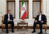 عراقچی: رویکرد زیاده‌خواهانه آمریکا مهمترین مانع پایان جنگ است
