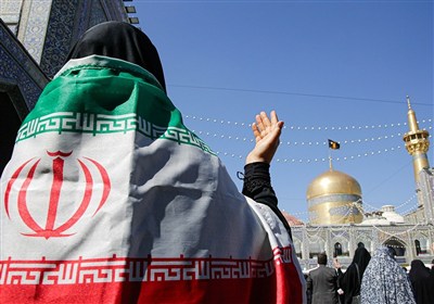 چهارشنبه‌ای از جنس ولایت؛ وقتی عطر مباهله در حرم رضوی می‌پیچد