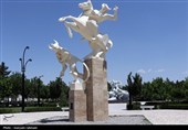 آرامگاه حکیم ابوالقاسم فردوسی خواستگاه گردشگران و دوستداران شعر و ادب