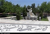 آرامگاه حکیم ابوالقاسم فردوسی خواستگاه گردشگران و دوستداران شعر و ادب