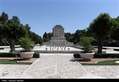 آرامگاه حکیم ابوالقاسم فردوسی خواستگاه گردشگران و دوستداران شعر و ادب