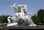 آرامگاه حکیم ابوالقاسم فردوسی خواستگاه گردشگران و دوستداران شعر و ادب