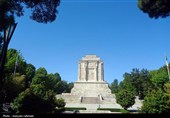 آرامگاه حکیم ابوالقاسم فردوسی خواستگاه گردشگران و دوستداران شعر و ادب