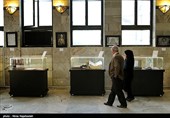 در سال ۱۳۸۴ استراحتگاه و چایخانه آرامگاه، به موزه فردوسی تبدیل شد. در این موزه اشیایی با عناوین مختلف نگه‌داری می‌شود که ازجمله آن‌ها باید به آثار سنگی دوران پیش‌ازتاریخ کشف‌شده در دشت توس، سفالینه‌های دوره اسلامی، سکه‌های دوره اسلامی و تنگ‌ها، عطردان ها و پیه‌سوزها اشاره کرد.