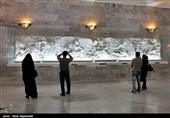در سال ۱۳۸۴ استراحتگاه و چایخانه آرامگاه، به موزه فردوسی تبدیل شد. در این موزه اشیایی با عناوین مختلف نگه‌داری می‌شود که ازجمله آن‌ها باید به آثار سنگی دوران پیش‌ازتاریخ کشف‌شده در دشت توس، سفالینه‌های دوره اسلامی، سکه‌های دوره اسلامی و تنگ‌ها، عطردان ها و پیه‌سوزها اشاره کرد.