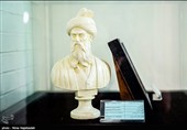 در سال ۱۳۸۴ استراحتگاه و چایخانه آرامگاه، به موزه فردوسی تبدیل شد. در این موزه اشیایی با عناوین مختلف نگه‌داری می‌شود که ازجمله آن‌ها باید به آثار سنگی دوران پیش‌ازتاریخ کشف‌شده در دشت توس، سفالینه‌های دوره اسلامی، سکه‌های دوره اسلامی و تنگ‌ها، عطردان ها و پیه‌سوزها اشاره کرد.