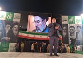 تنگه هرمز و انرژی هسته‌ای قابل مذاکره نیست
