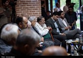محفل شعر «امین» در اردبیل؛ نشست صمیمی شاعران با نماینده ولی فقیه در استان