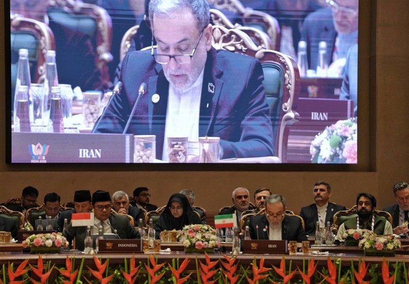 Iranian FM Urges BRICS to Confront US Coercion