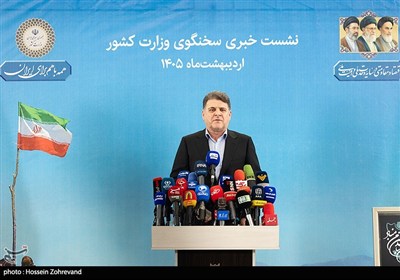 دولت در حال بررسی افزایش مبلغ یارانه‌ها برای کاهش فشار بر مردم است