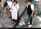 حضور پرشور گردشگران در باغ فین کاشان