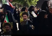نمایش وحدت و حمایت مردم اراک از ایران و رهبری در حسینیه شهدا