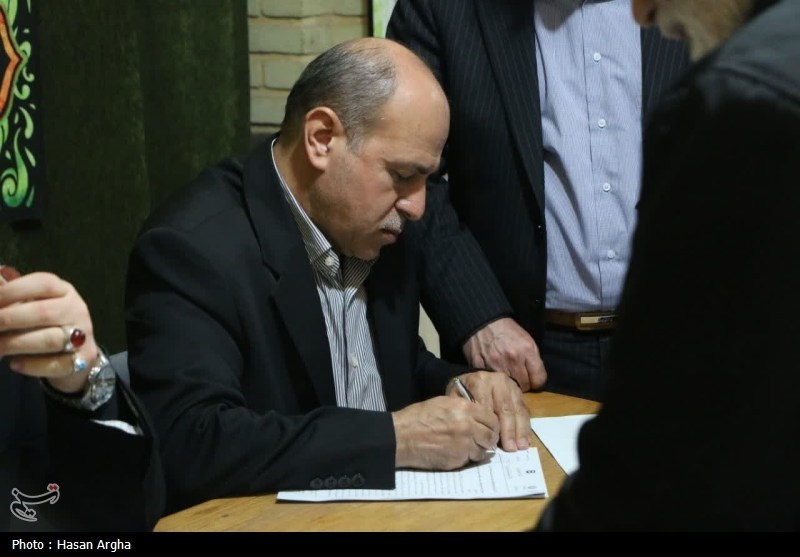 برپایی میز خدمت سلامت با حضور پزشکان متخصص در دورود