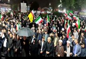 77شب میدان‌داری در کردستان/مردم زیر باران صحنه را خالی نکردند+فیلم