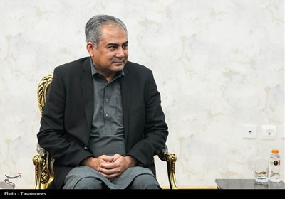 وزير الداخلية الإيراني يشيد بدور باكستان في الوساطة.. نقوي: أحمل رسالة مهمة إلى قائد الثورة