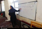 کلاس درس در دل حسینیه