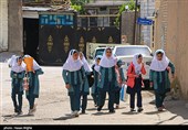 کلاس درس در دل حسینیه
