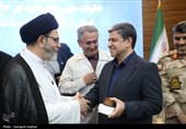مراسم تکریم خانواده‌های شهدای جنگ رمضان اردبیل با حضور نماینده آیت‌الله سیستانی