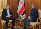 وزیر الخارجیة الایرانی یستقبل وزیر الداخلیة الباکستانی