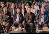 تجلیل از خانواده شهدا در هفته ملی سلامت در دهدشت