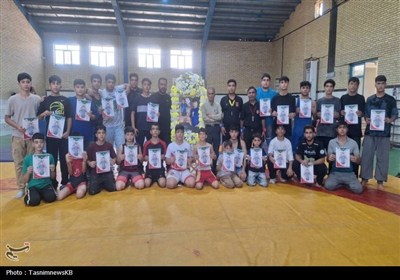 مسابقات کشتی آزاد چند جانبه در سه رده سنی در کهگیلویه