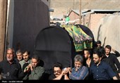 تشییع پیکر تعزیه‌خوان امام حسین(ع) در روستای تیکدر