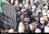 تشییع پیکر تعزیه‌خوان امام حسین(ع) در روستای تیکدر