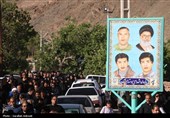 تشییع پیکر تعزیه‌خوان امام حسین(ع) در روستای تیکدر