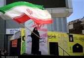 این پرچم زمین نمی ماند