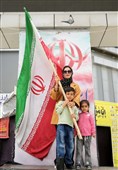 این پرچم زمین نمی ماند