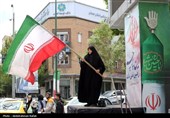 این پرچم زمین نمی ماند