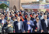 عطرافشانی مزار شهدای اردبیل در سالروز فتح خرمشهر؛ تجدید میثاق با رزمندگان اسلام