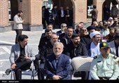 عطرافشانی مزار شهدای اردبیل در سالروز فتح خرمشهر؛ تجدید میثاق با رزمندگان اسلام