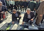 عطرافشانی مزار شهدای اردبیل در سالروز فتح خرمشهر؛ تجدید میثاق با رزمندگان اسلام