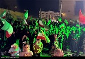 بدرقه پیکر شهید صیاد زید ماهیگیر لارکی در قشم؛ فریاد وحدت علیه جنایت صهیونیستی