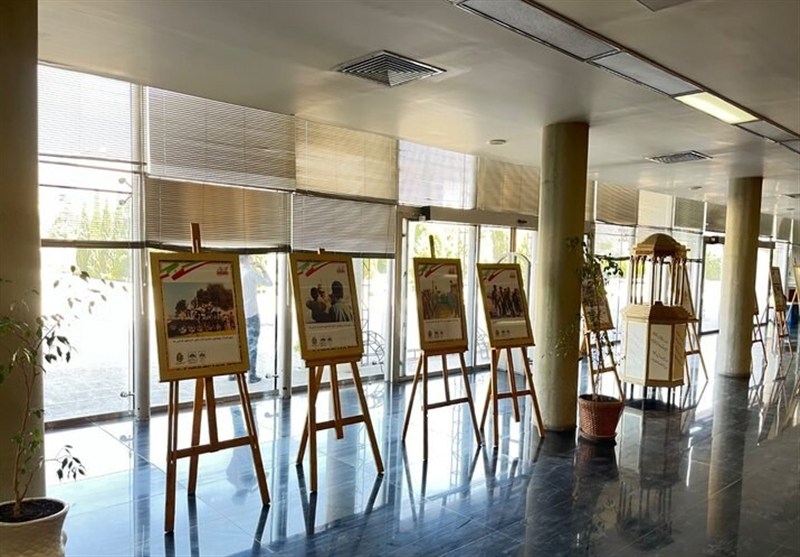 نمایش 20 سند تصویری از فتح خرمشهر در شیراز