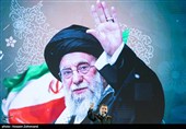 سخنرانی سرلشکر محسن رضایی فرمانده سپاه در دوران هشت‌سال دفاع مقدس در مراسم بزرگداشت یاد و خاطره‌ی شهدای جنگ تحمیلی سوم و سالگرد شهدای اقتدار ایران 
