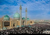 قرائت دعای عرفه و اقامه نماز عید قربان در مسجد جمکران