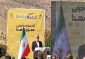 کلنگ معراج شهدای شیراز به زمین خورد