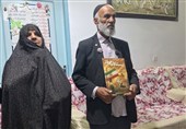 ایستاده در طوفان...