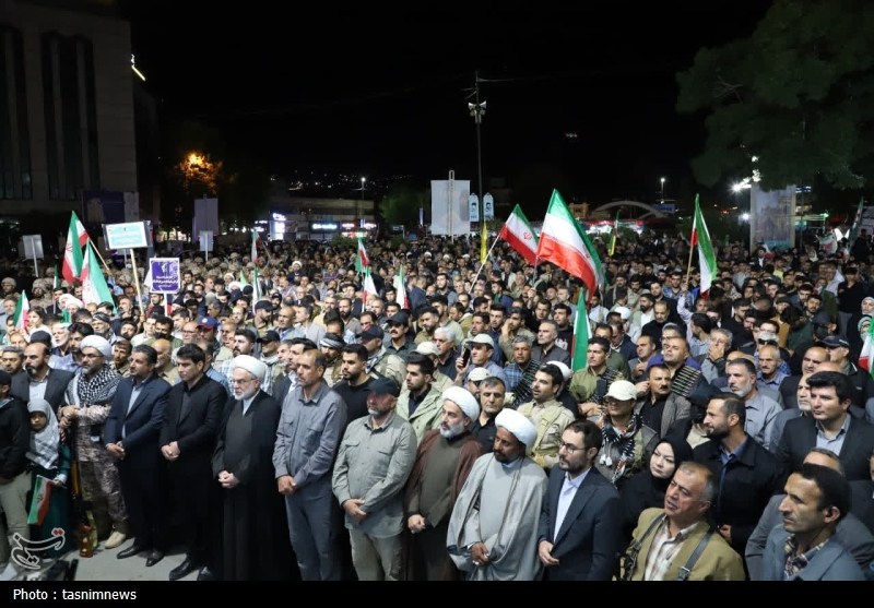 اوج وفاداری پیشمرگان مسلمان به انقلاب/زن و مرد با سلاح حاضر شدند+فیلم