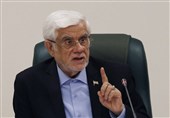 عارف: با بستن اینترنت سرمایه اجتماعی را می‌سوزانیم