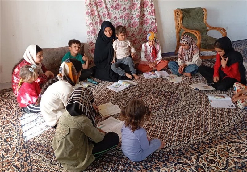 مشق مهربانی معلم بسیجی در روستای «شیرین‌دره»